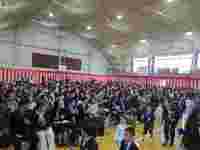 退場を見守る保護者の皆様