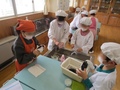 器具や食器は使う前に洗います