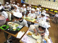 「彩の国　なっとう」大粒です