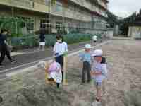 一緒に外遊び