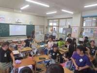 不審者が侵入して素早く避難