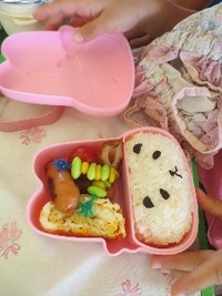 愛情たっぷりお弁当