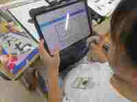 タブレットには学習のヒントが満載です