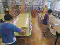 図書カードの片付けまでしっかりと働きました